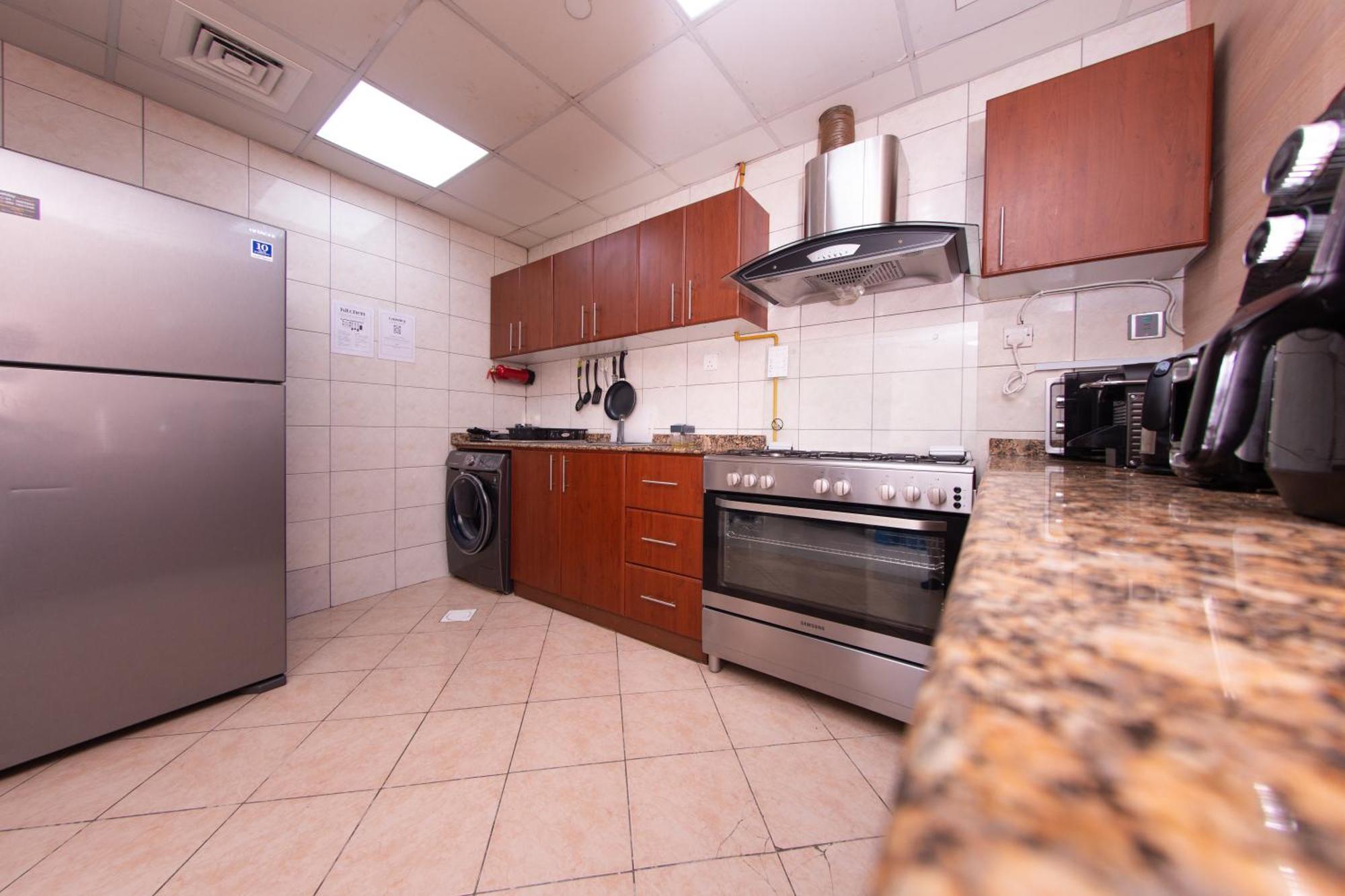 Hostel Dhostels - Marina Palm View