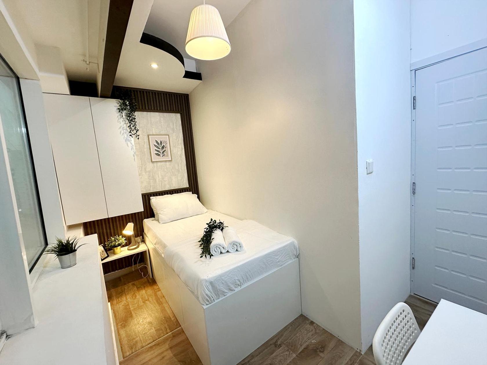 Escape Partition In Barsha 1 Near Moe Metro Pansiyon *