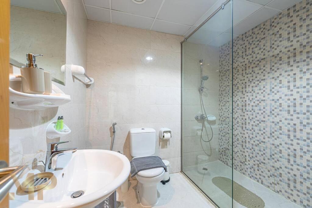 Marco Polo - With Garden, Spacious, Newly Furnished Dubai