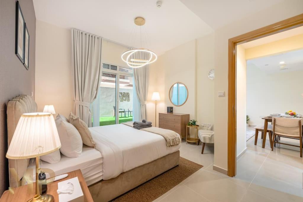 Apartamento Marco Polo - With Garden, Spacious, Newly Furnished Dubai