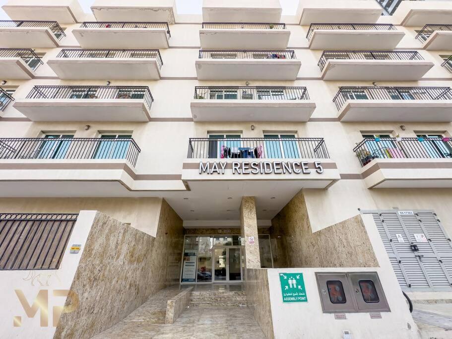 Marco Polo - With Garden, Spacious, Newly Furnished Apartamento *