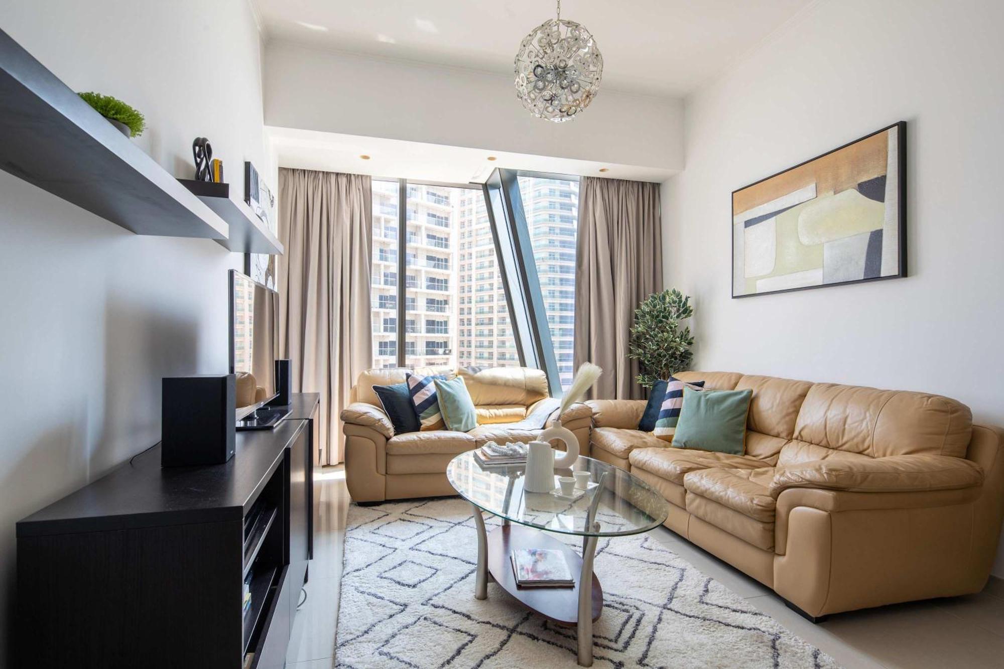 Frank Porter - Silverene Tower B Apartamento