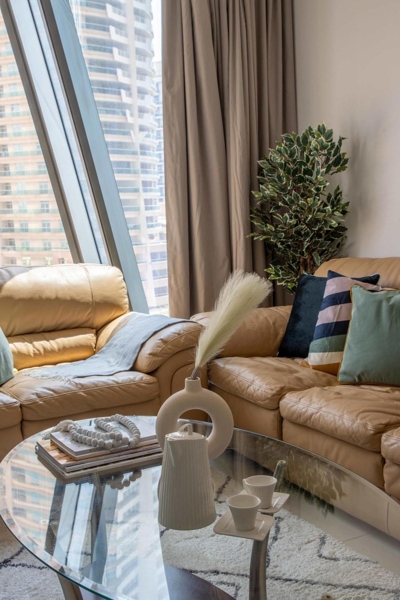 Frank Porter - Silverene Tower B Apartamento