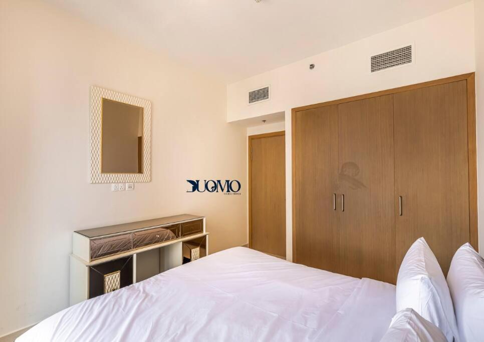 Holiday home Myduomo- 1br On High Floor, Creek & Park Views-4105 Dubai
