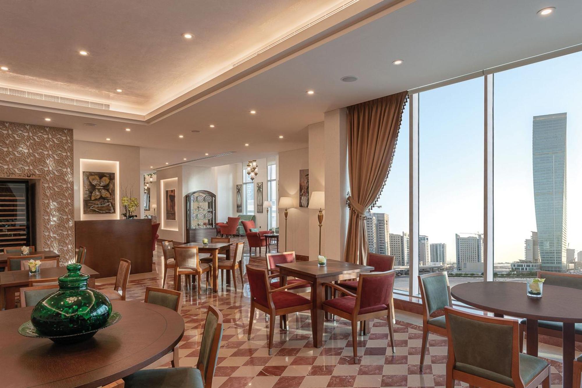 Renaissance Business Bay Hotel, 5* Dubai