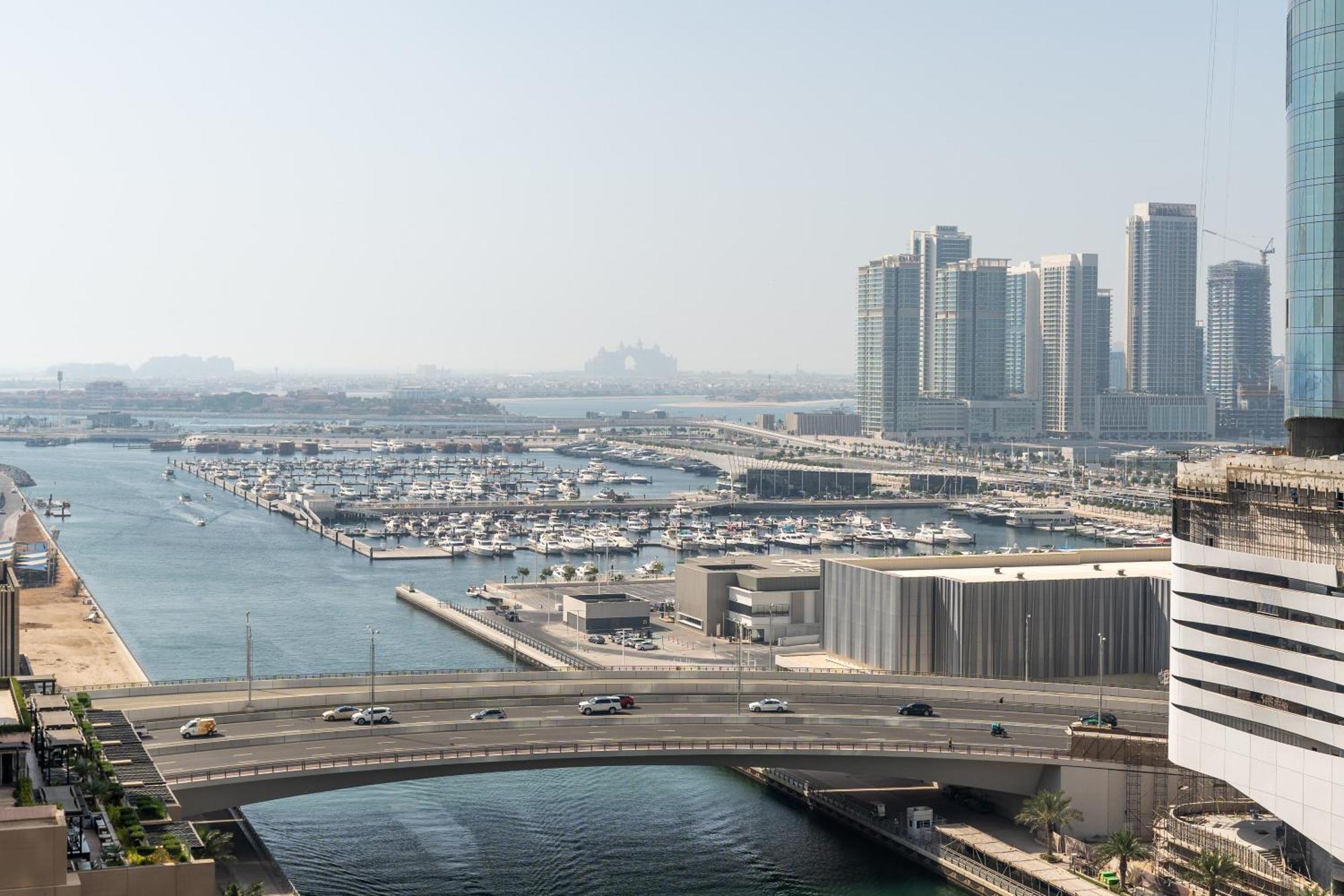 Apartment Vacay Lettings -2 Bed Iris Blue Marina