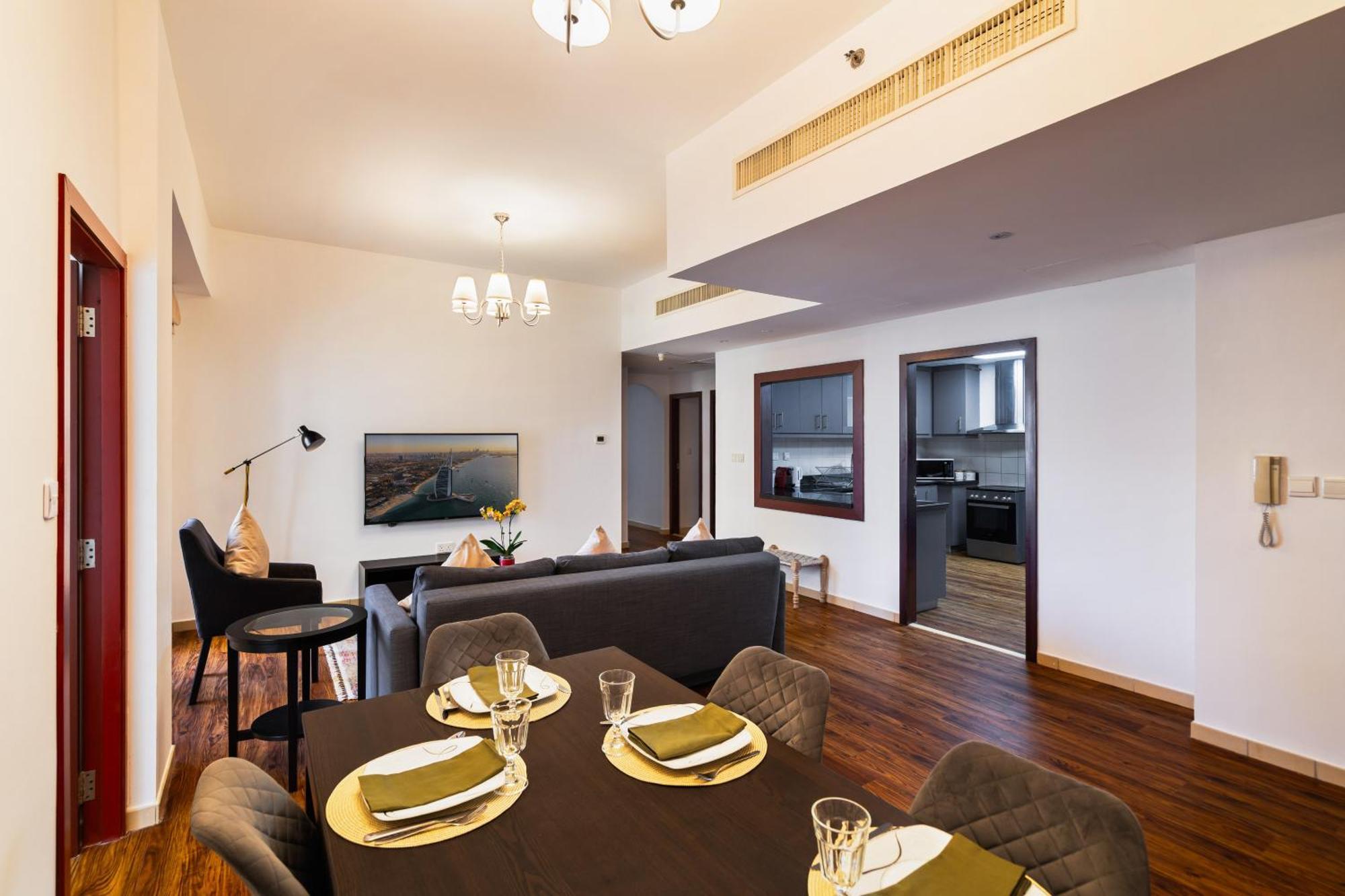 Specious 5br Maid On Jbr Prime Location! Walk To The Mall, Dining & Entertainment - By Sunkissed Homes Daire Dubai