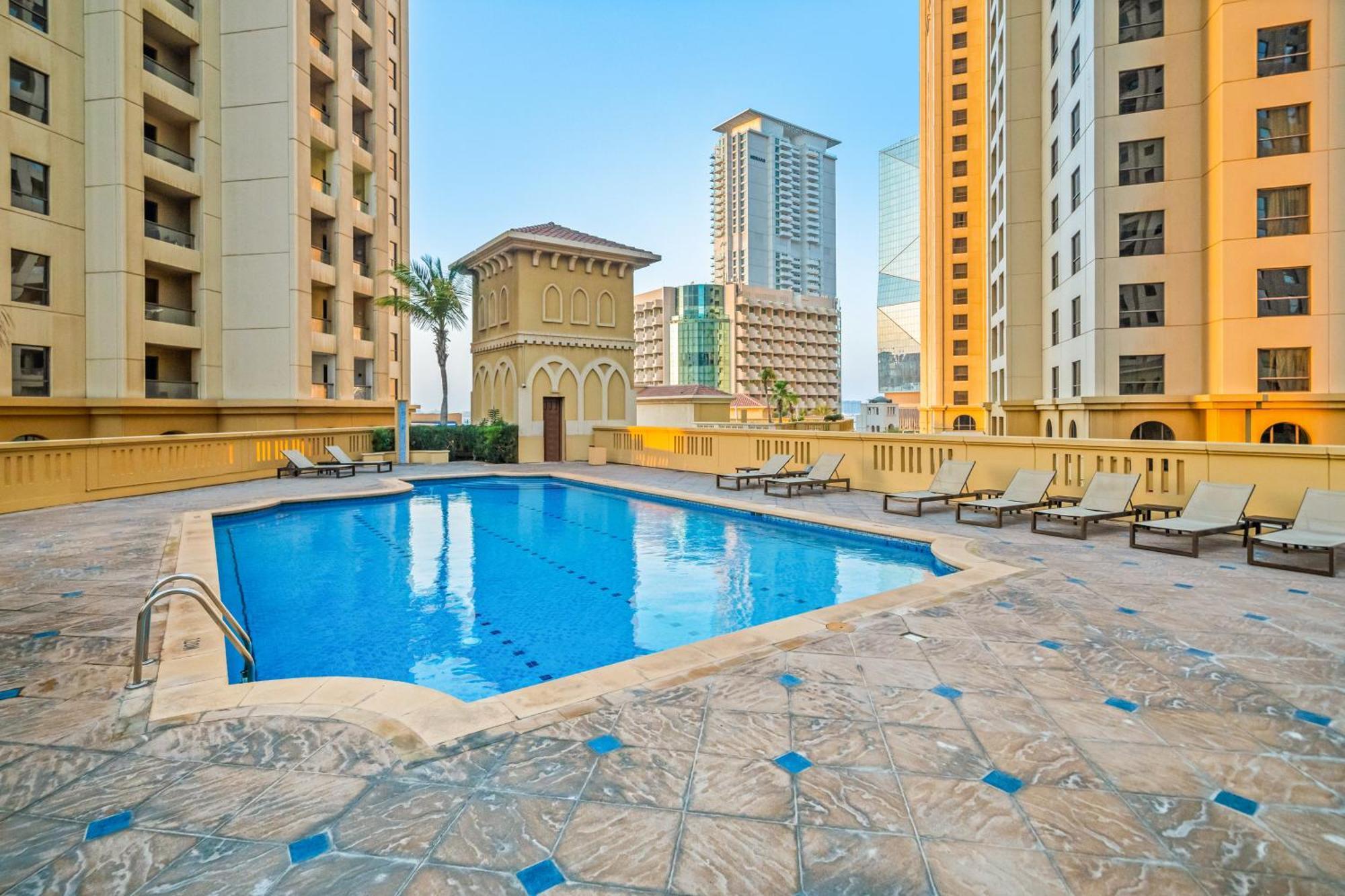 Specious 5br Maid On Jbr Prime Location! Walk To The Mall, Dining & Entertainment - By Sunkissed Homes