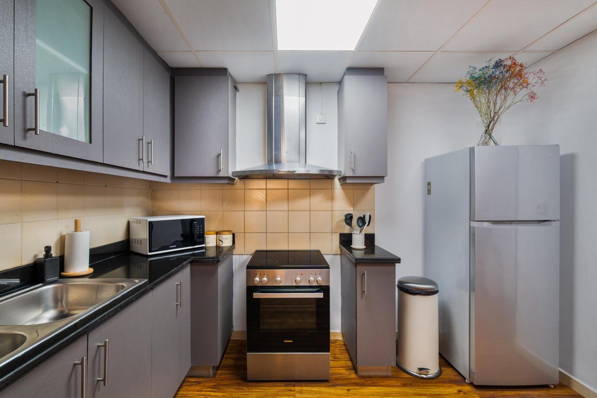 Specious 5br Maid On Jbr Prime Location! Walk To The Mall, Dining & Entertainment - By Sunkissed Homes Dubai