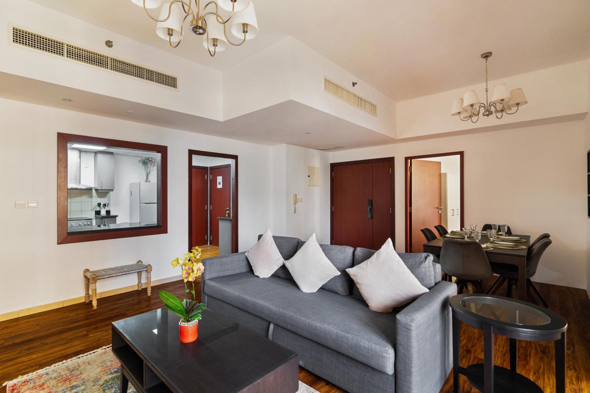 Specious 5br Maid On Jbr Prime Location! Walk To The Mall, Dining & Entertainment - By Sunkissed Homes Daire *