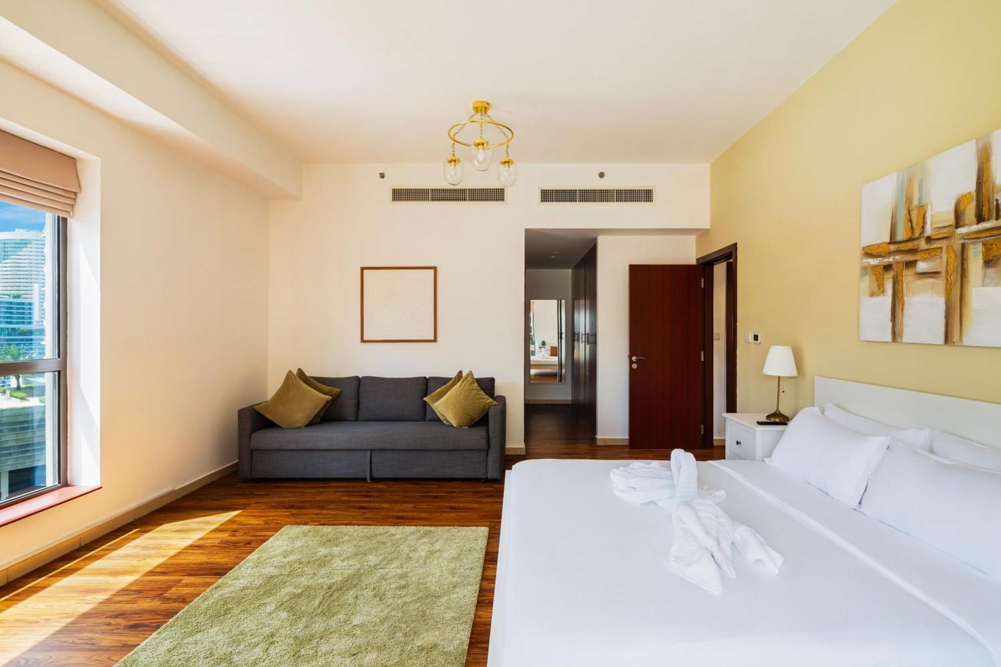 Specious 5br Maid On Jbr Prime Location! Walk To The Mall, Dining & Entertainment - By Sunkissed Homes *