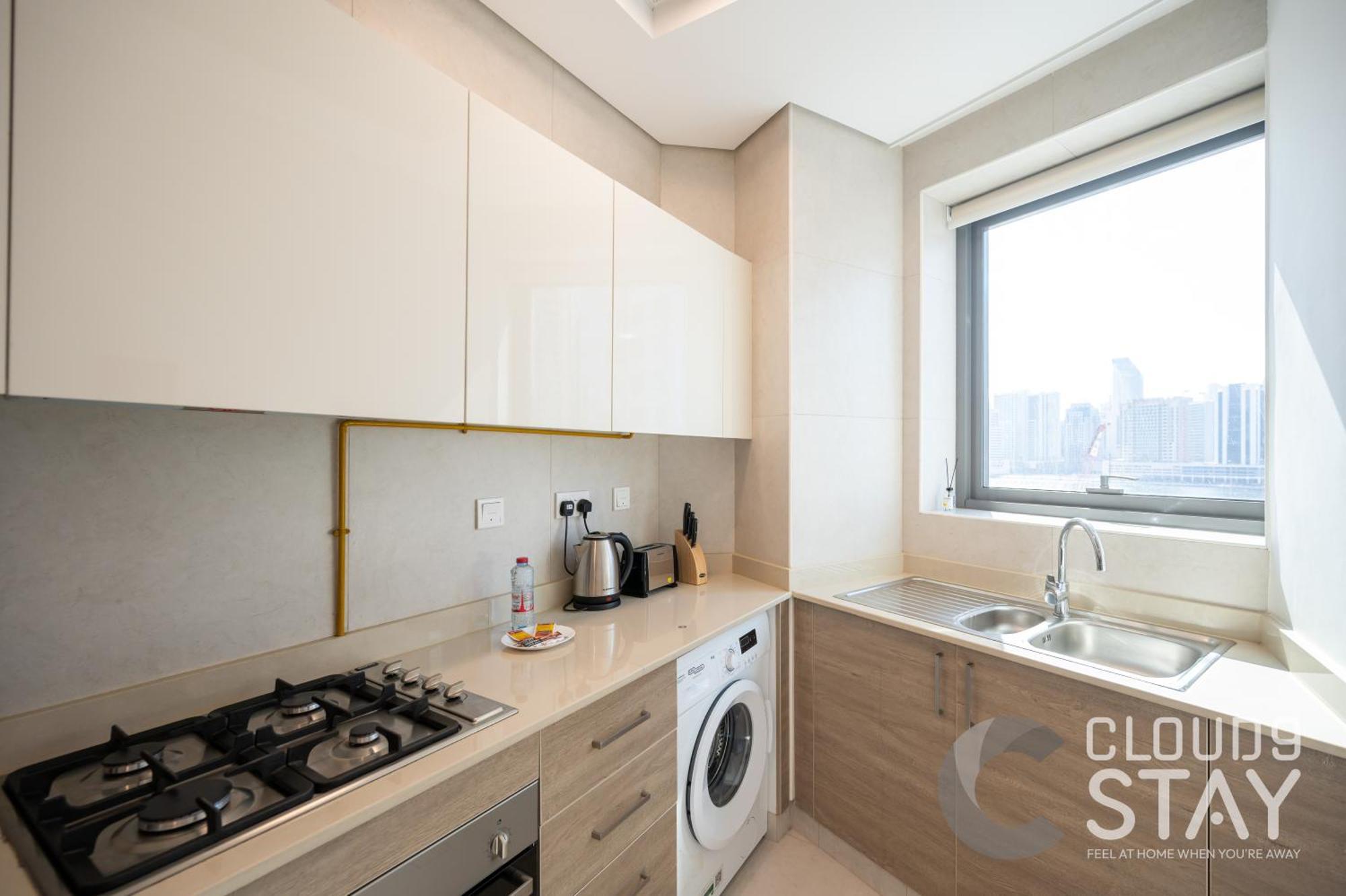 Cloud 9 - The Bay Tower Apartment Dubai