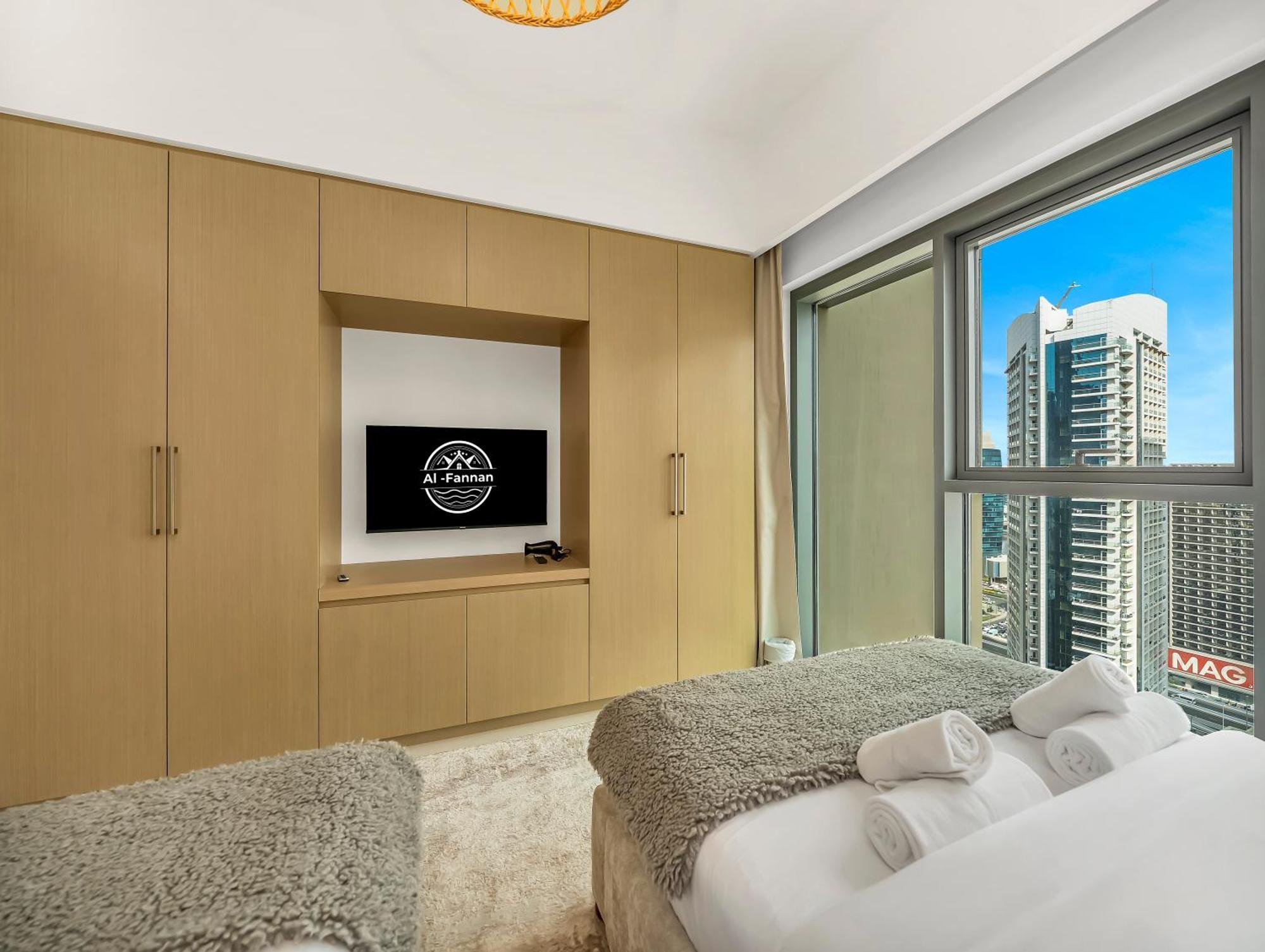 Al-fannan At Burj Royale - Best Downtown City View - Brand New Luxury 1 Bedroom