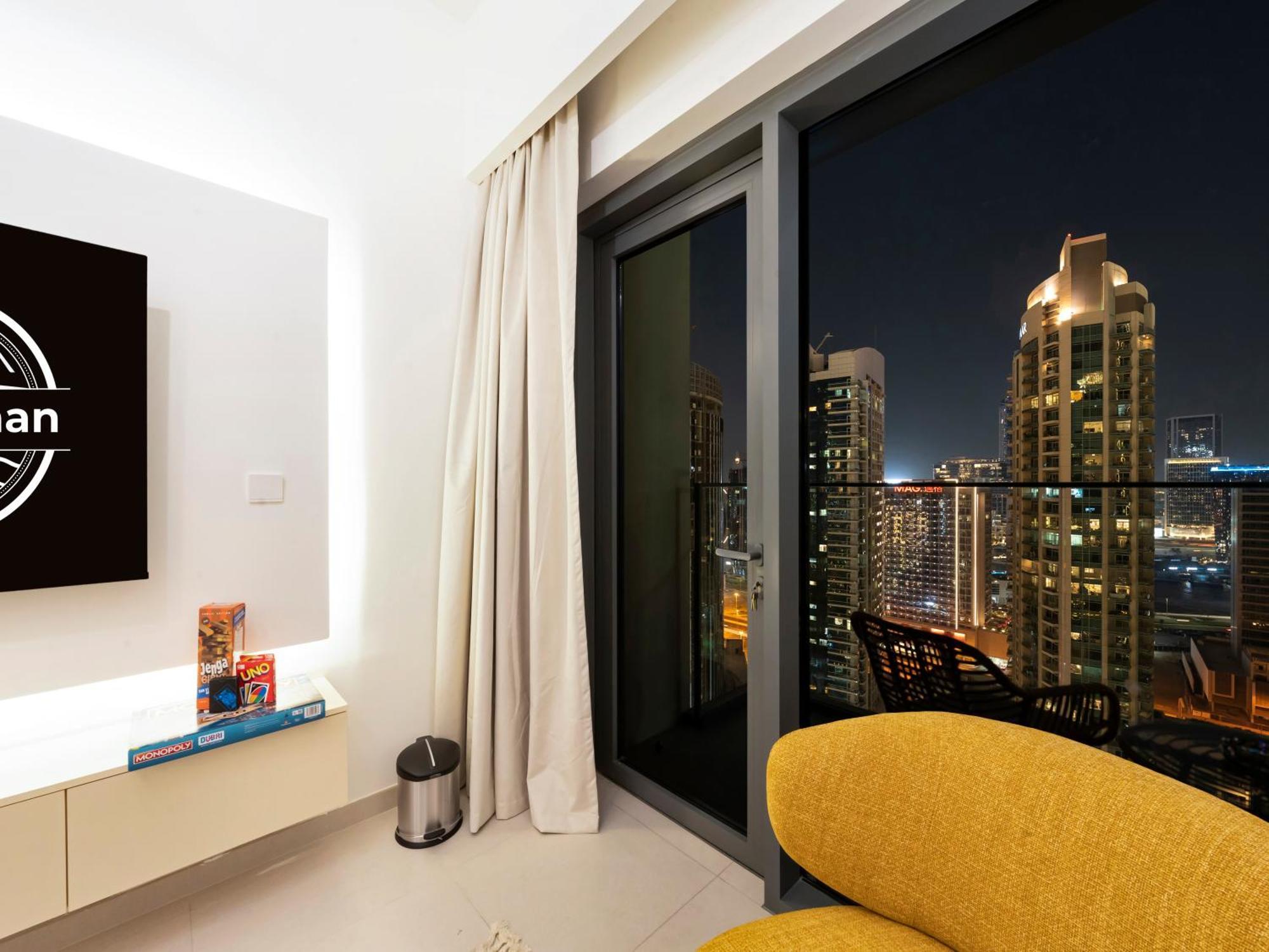 Al-fannan At Burj Royale - Best Downtown City View - Brand New Luxury 1 Bedroom * Dubai
