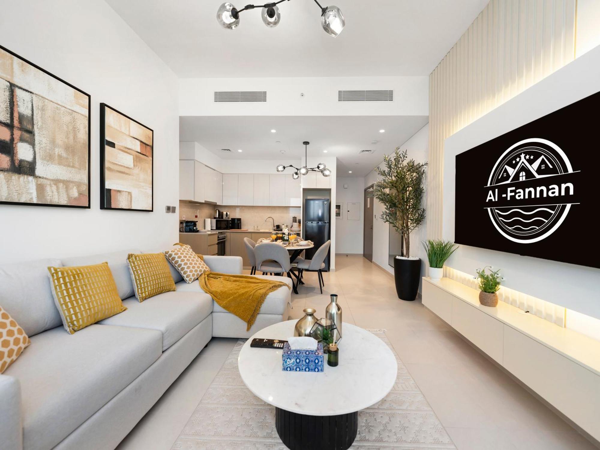 Al-fannan At Burj Royale - Best Downtown City View - Brand New Luxury 1 Bedroom Apartment