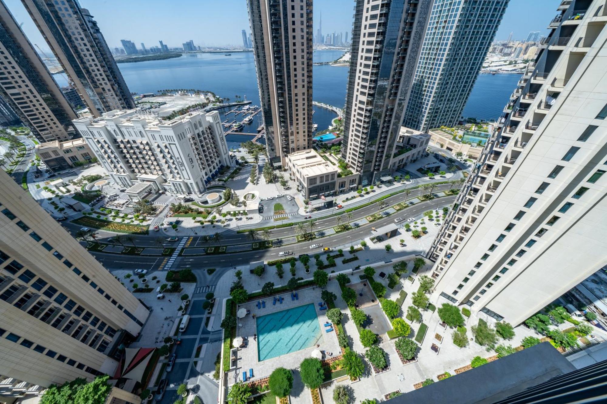 Homes Beyond I 2 Bedroom With Panoramic Creek View Apartment Dubai