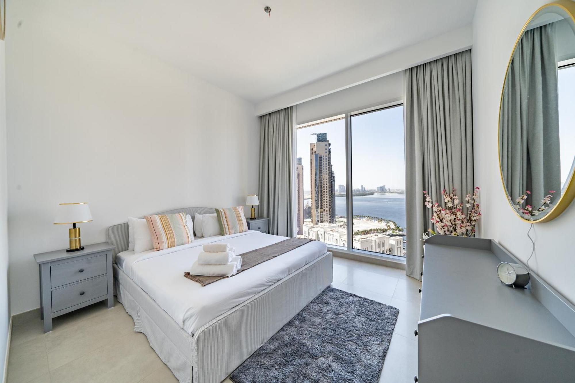 Apartment Homes Beyond I 2 Bedroom With Panoramic Creek View *