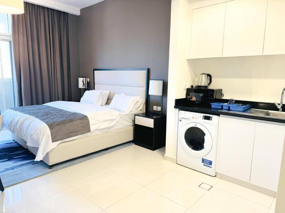 Apartment The Spacious At Jvc- Ezytrac Dubai