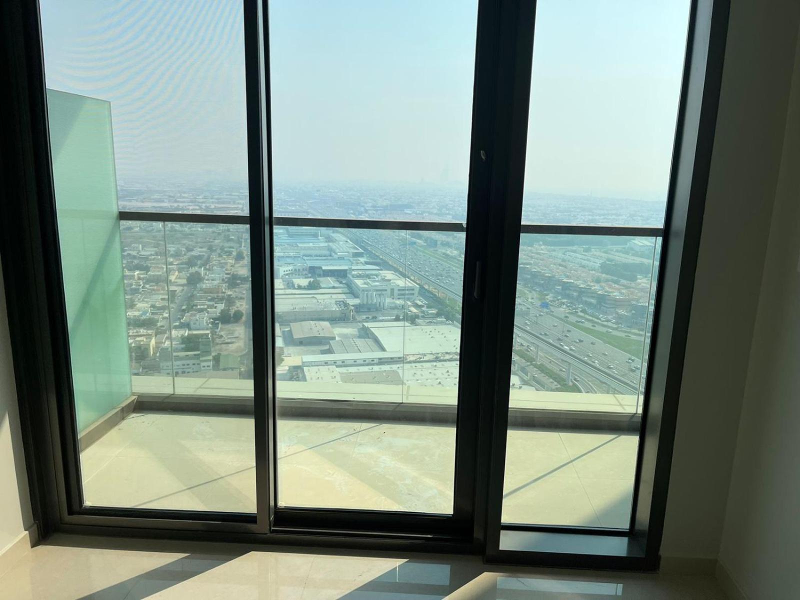 Apartment Very Spacious 2 Bedroom Modern Comfort In The Heart Of *