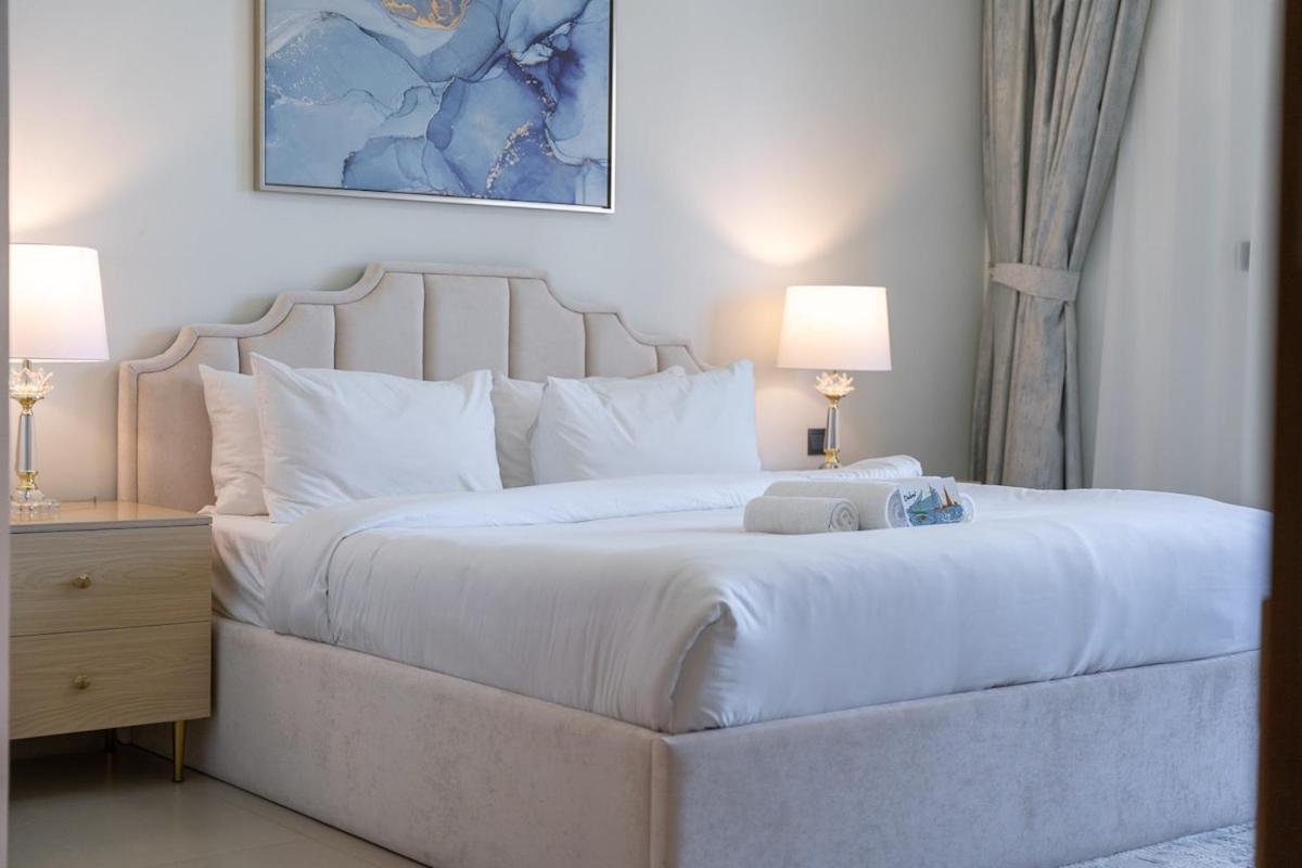 Apartment Graceful 2-bedrooms Near Burj Khalifa And Mall! Dubai