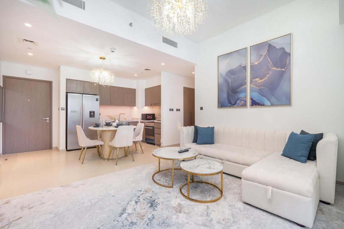 Graceful 2-bedrooms Near Burj Khalifa And Mall! Apartment *