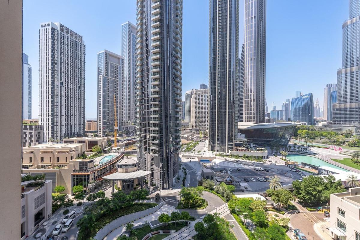 Graceful 2-bedrooms Near Burj Khalifa And Mall! Dubai