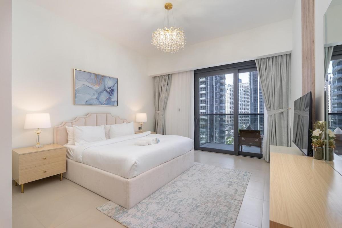 Apartment Graceful 2-bedrooms Near Burj Khalifa And Mall! *