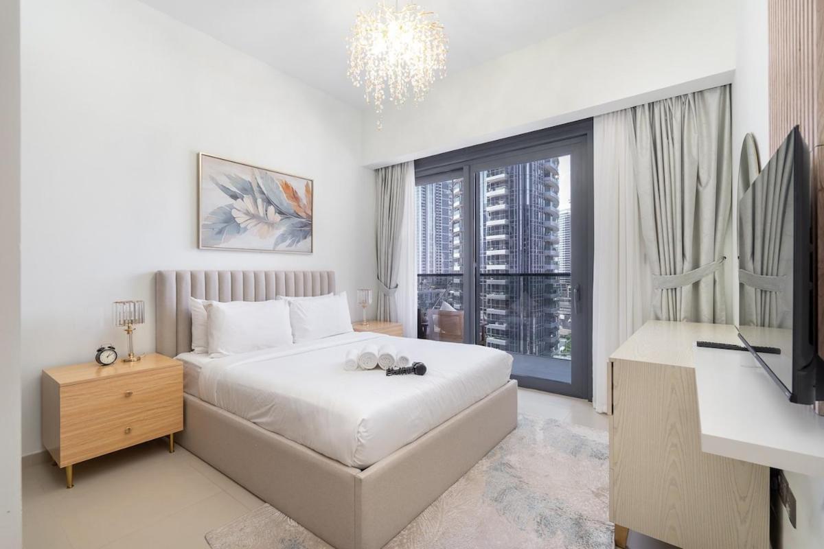 Graceful 2-bedrooms Near Burj Khalifa And Mall! * Dubai
