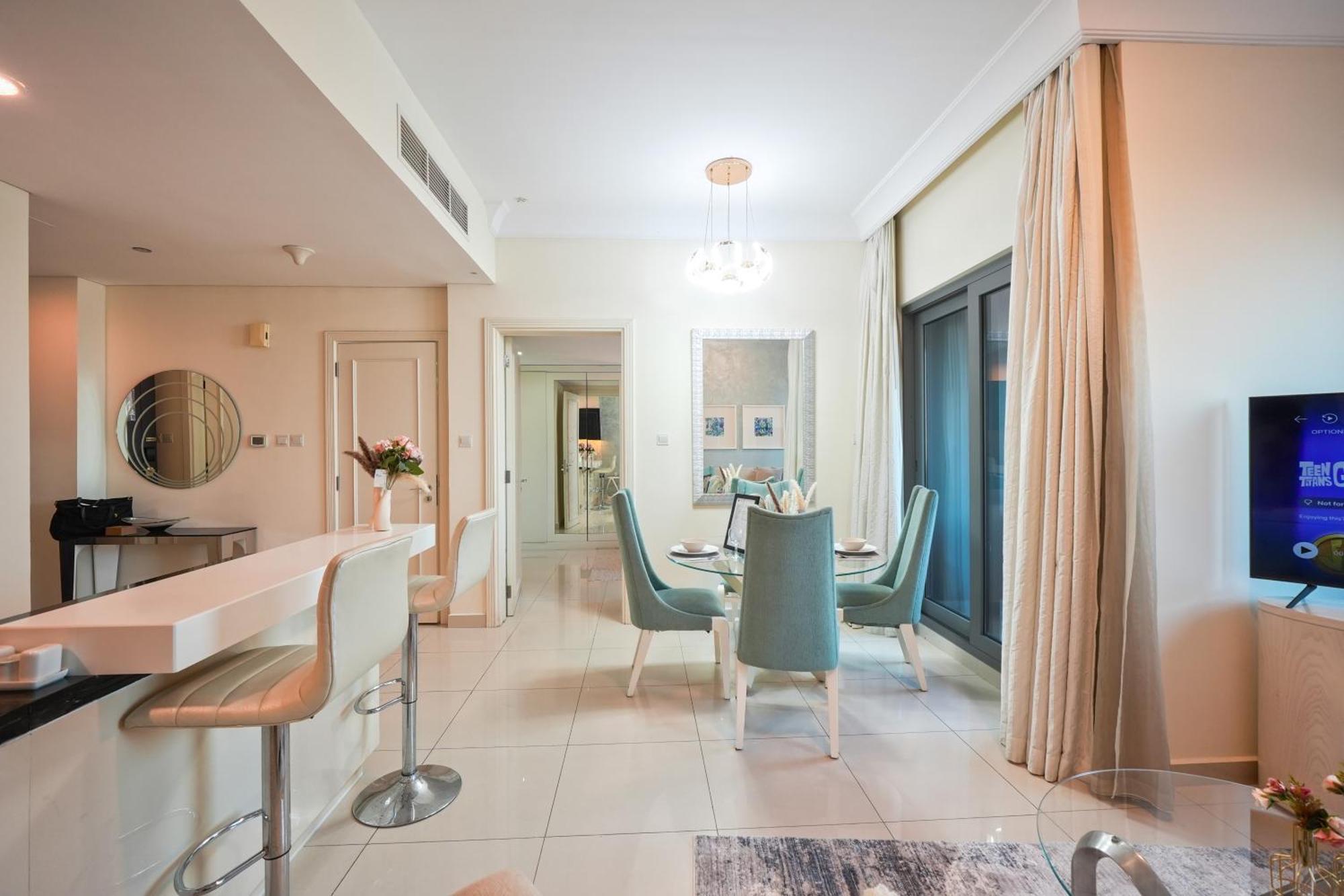 Apartment Luxurious 1br Damac Maison Mall Street Very Near Mall By Anw Dubai