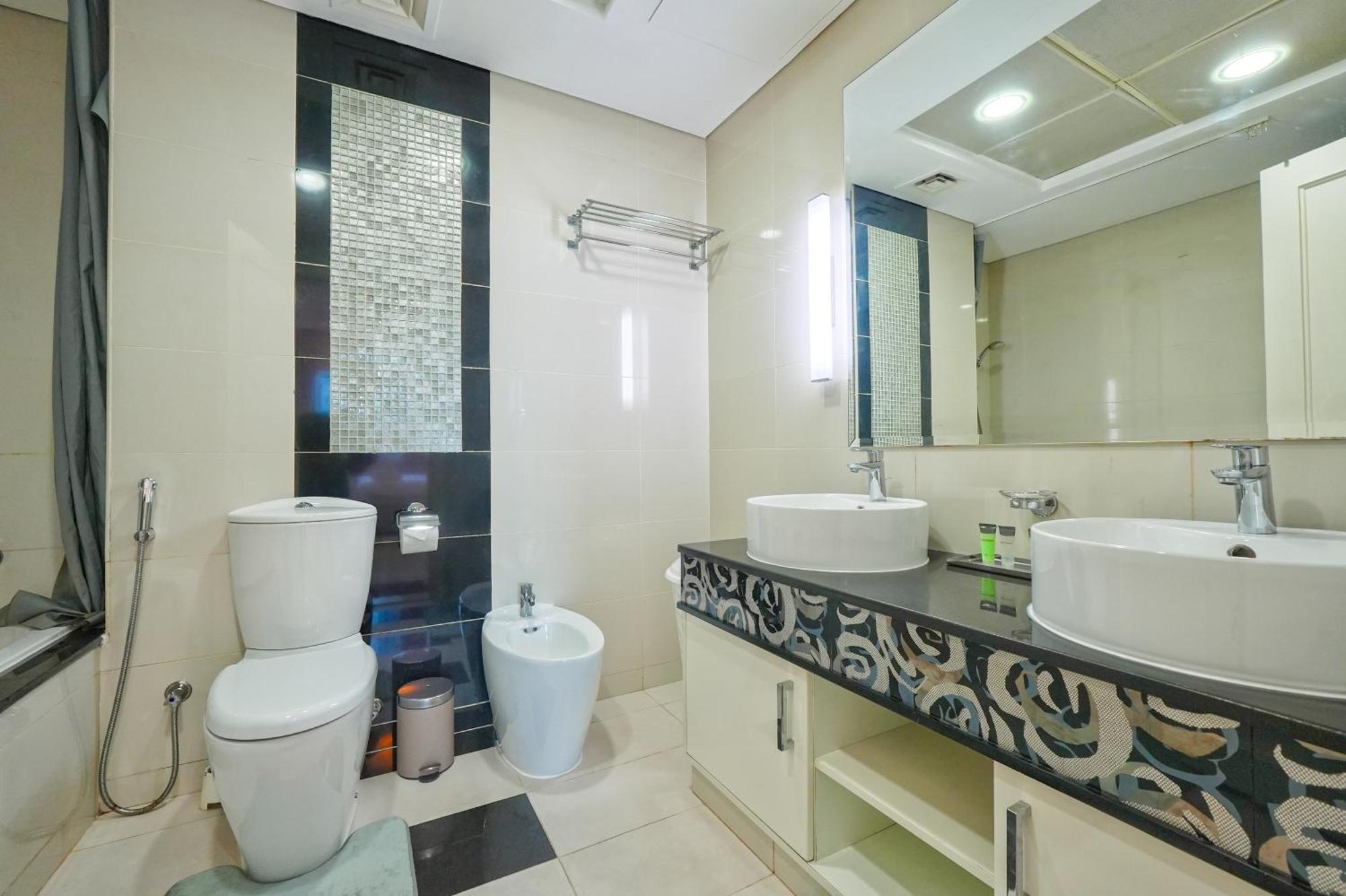 Luxurious 1br Damac Maison Mall Street Very Near Mall By Anw Apartment Dubai
