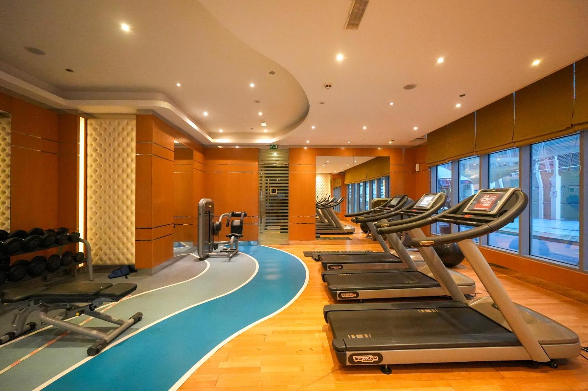 Luxurious 1br Damac Maison Mall Street Very Near Mall By Anw * Dubai