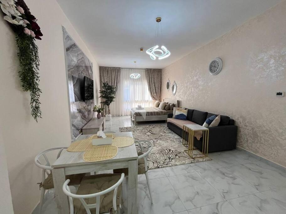 Spacious In Siena 2 * Dubai