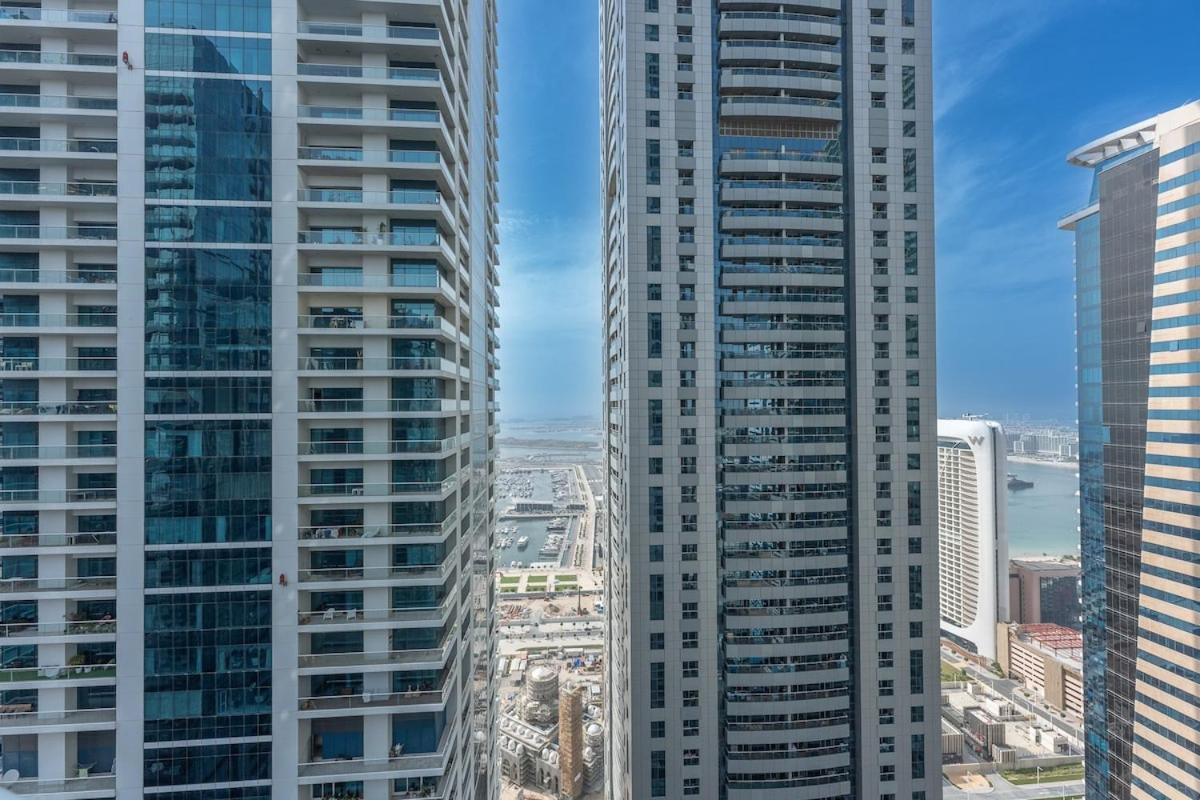 Apartment Exquisite 2-bedrooms At The Torch Tower In Marina Near The Beach! *