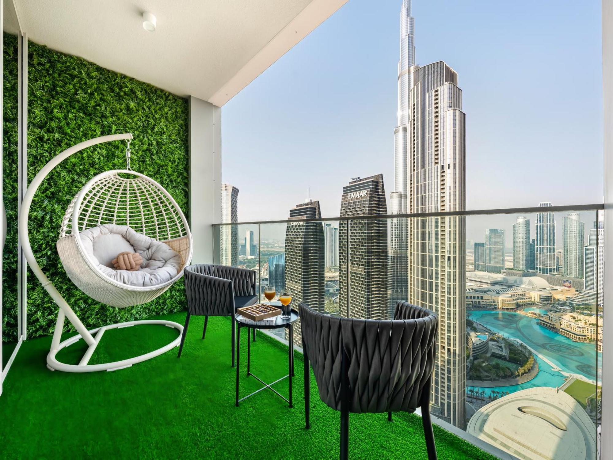 Burj Khalifa Bliss I 4 Bedroom I Burj Khalifa & Fountain Views I Free Gym, Pool, Parking, Wi-fi And Ps5 I By Skyline Serenity * Dubai