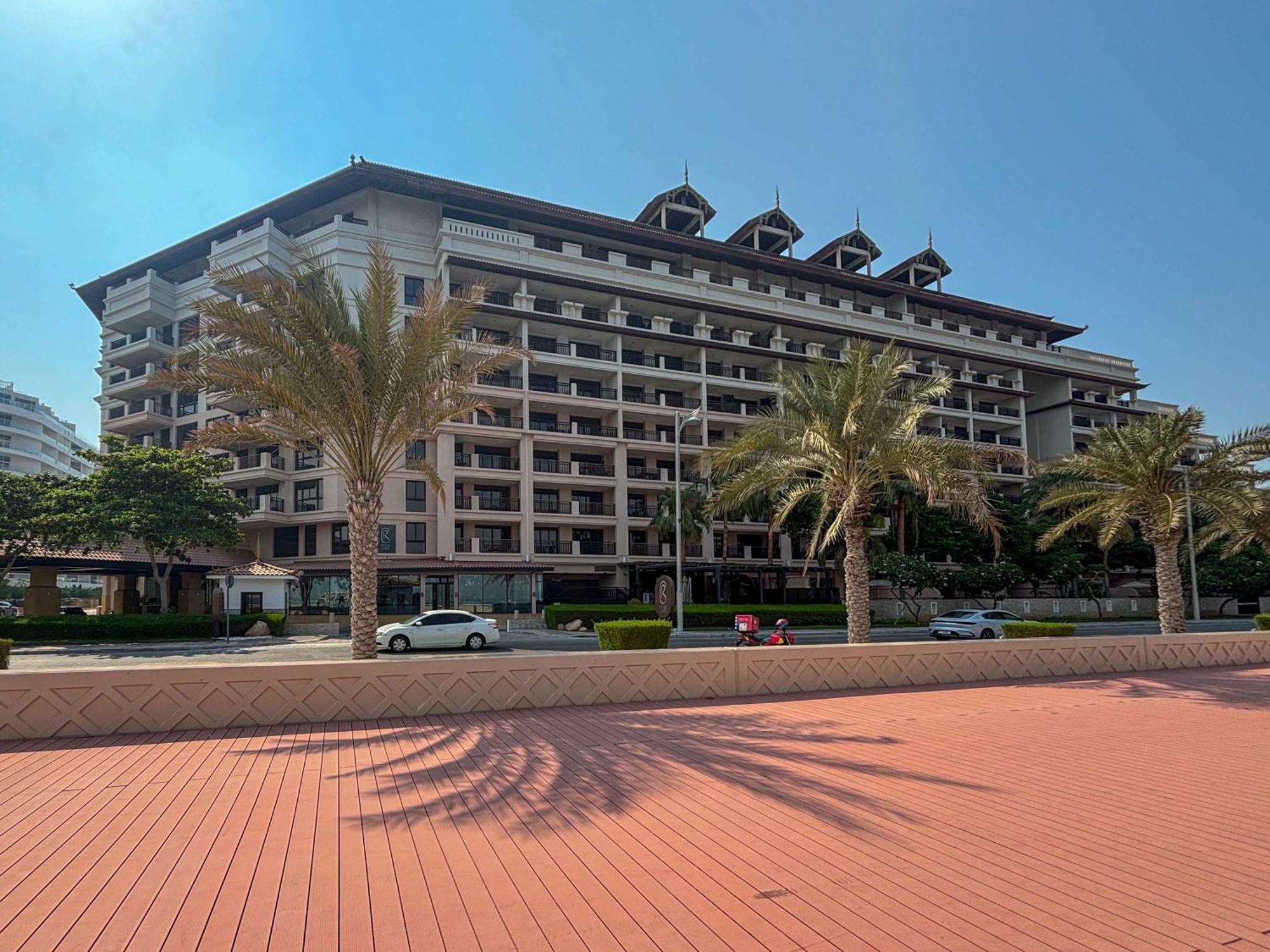 Frank Porter - Royal Amwaj Residences South *