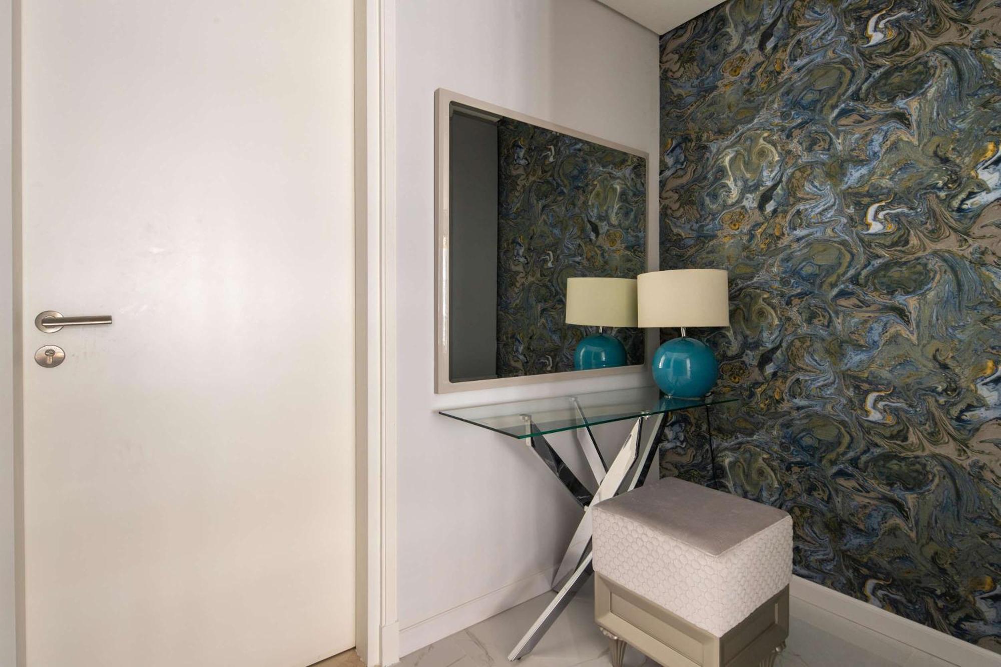 Frank Porter - Royal Amwaj Residences South *