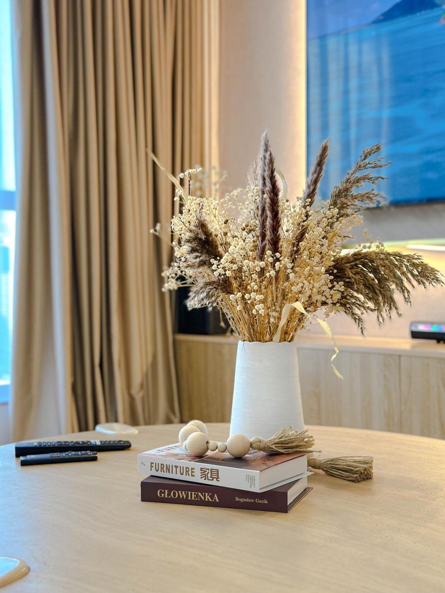 Naseem - Elegant Coastal Retreat With Stunning Marina Views Apartamento *