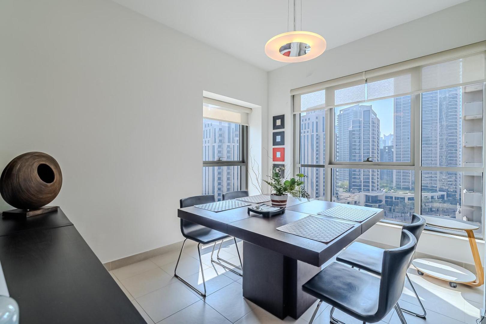 Modern 1bdr Close To Burj Khalifa Apartment