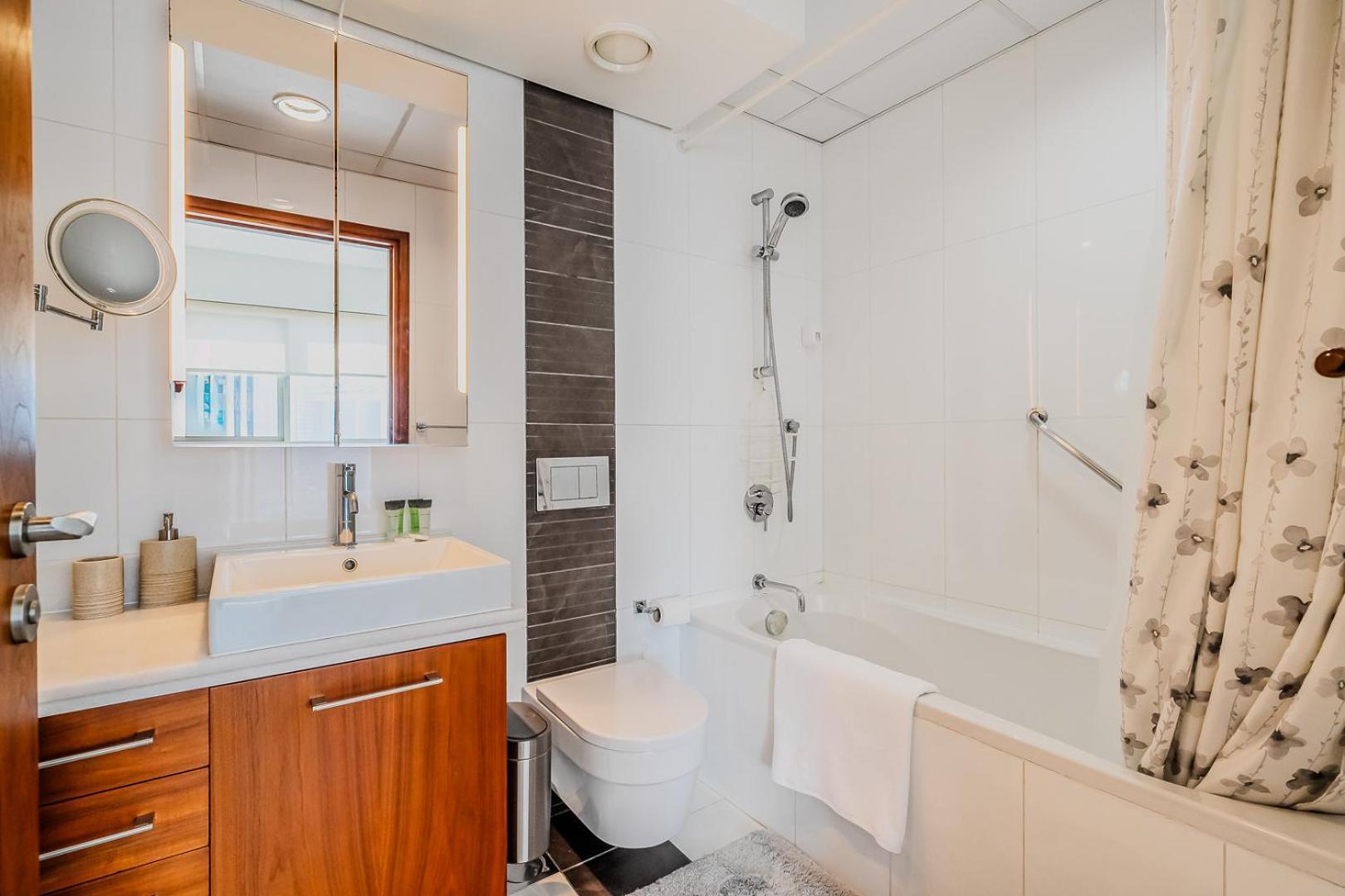 Modern 1bdr Close To Burj Khalifa *