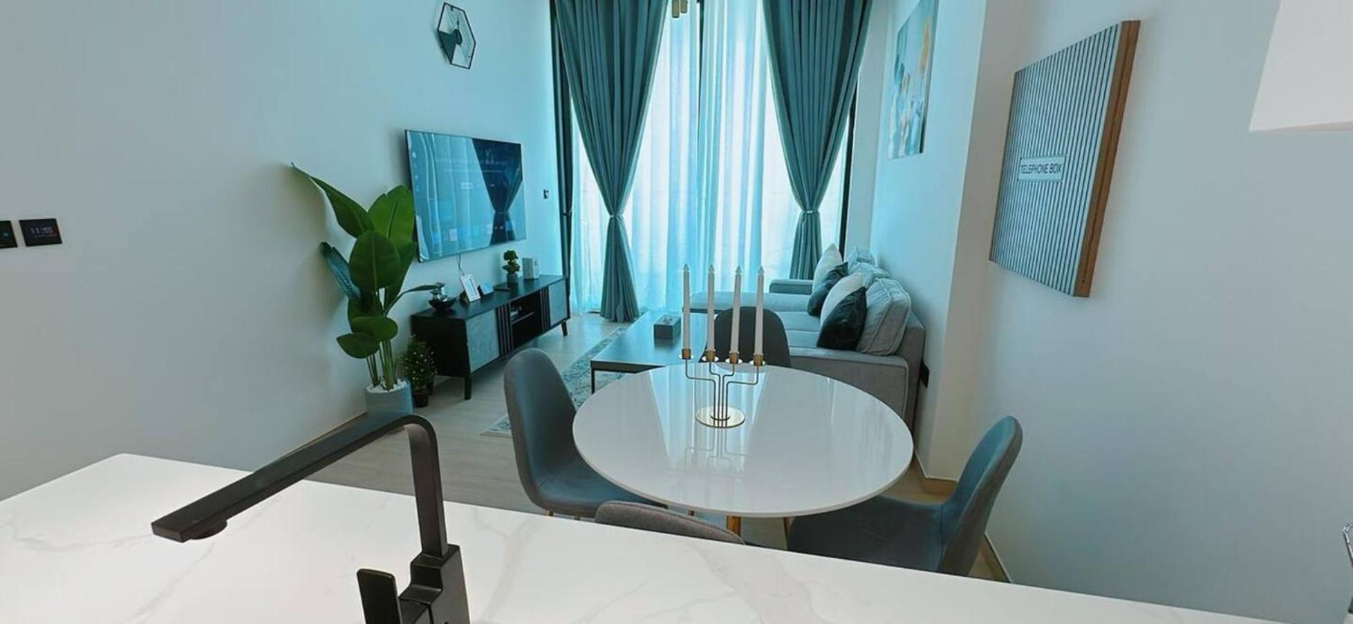 All-new 1br In Jvc W Big Balcony Apartment