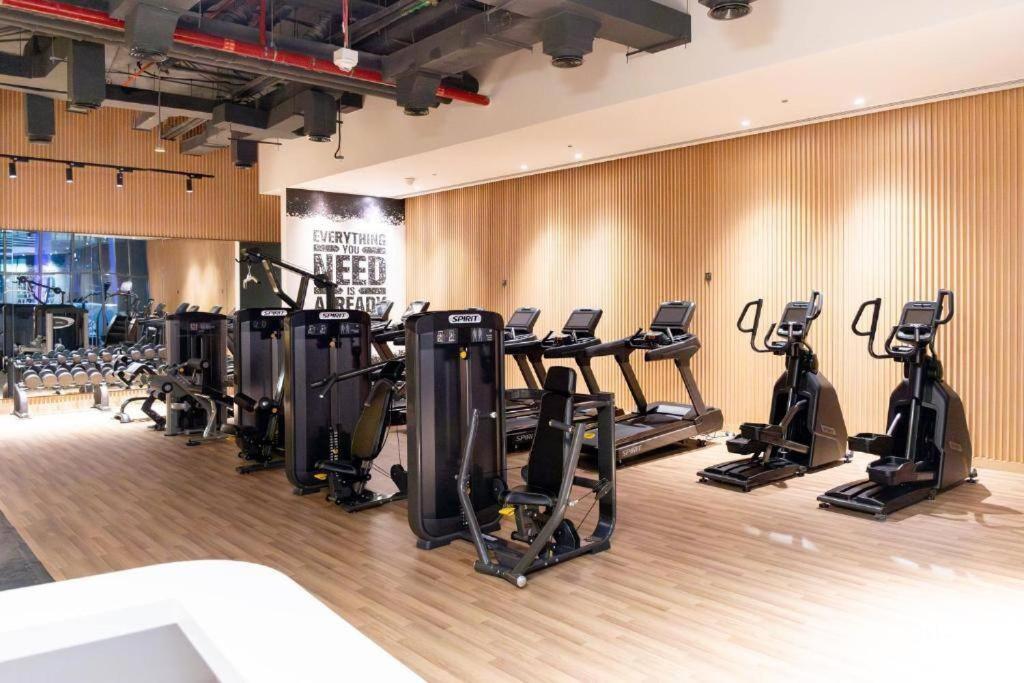 Luxury Studio With Free Infinity Pool Beach Gym And Parking Dubai