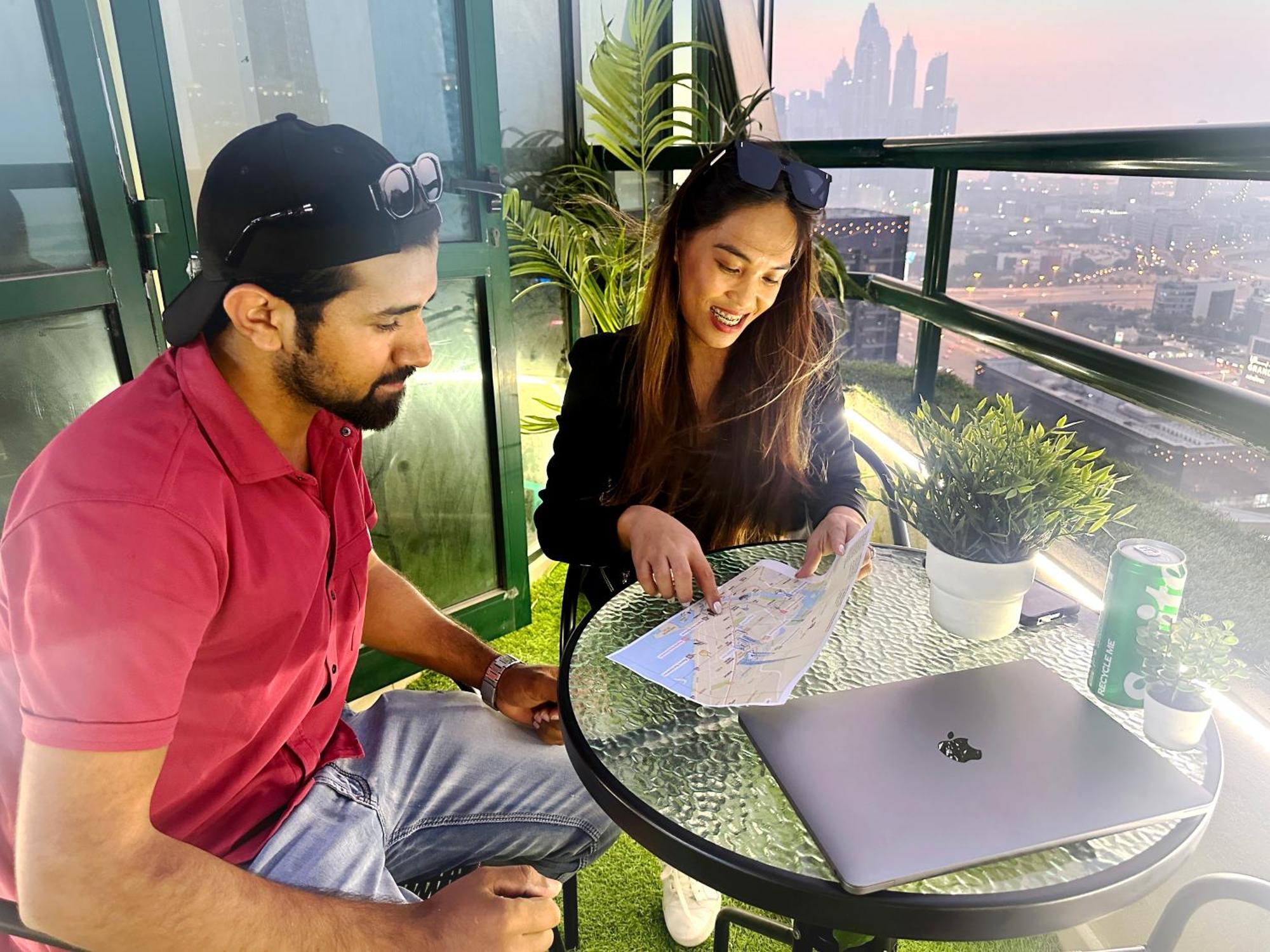 Homestay Vista Partition In Tecom Near Internet Metro