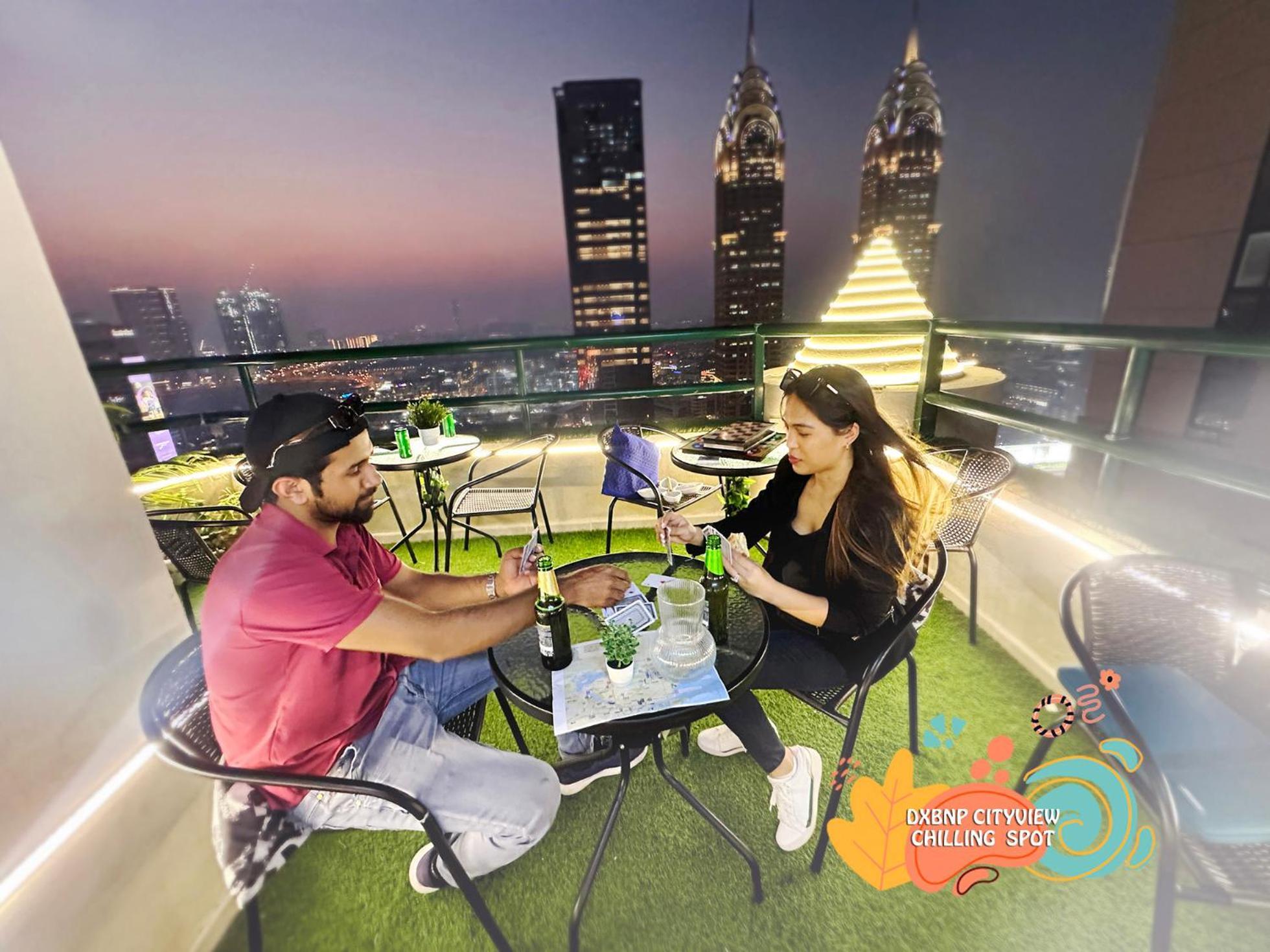 Vista Partition In Tecom Near Internet Metro Homestay Dubai