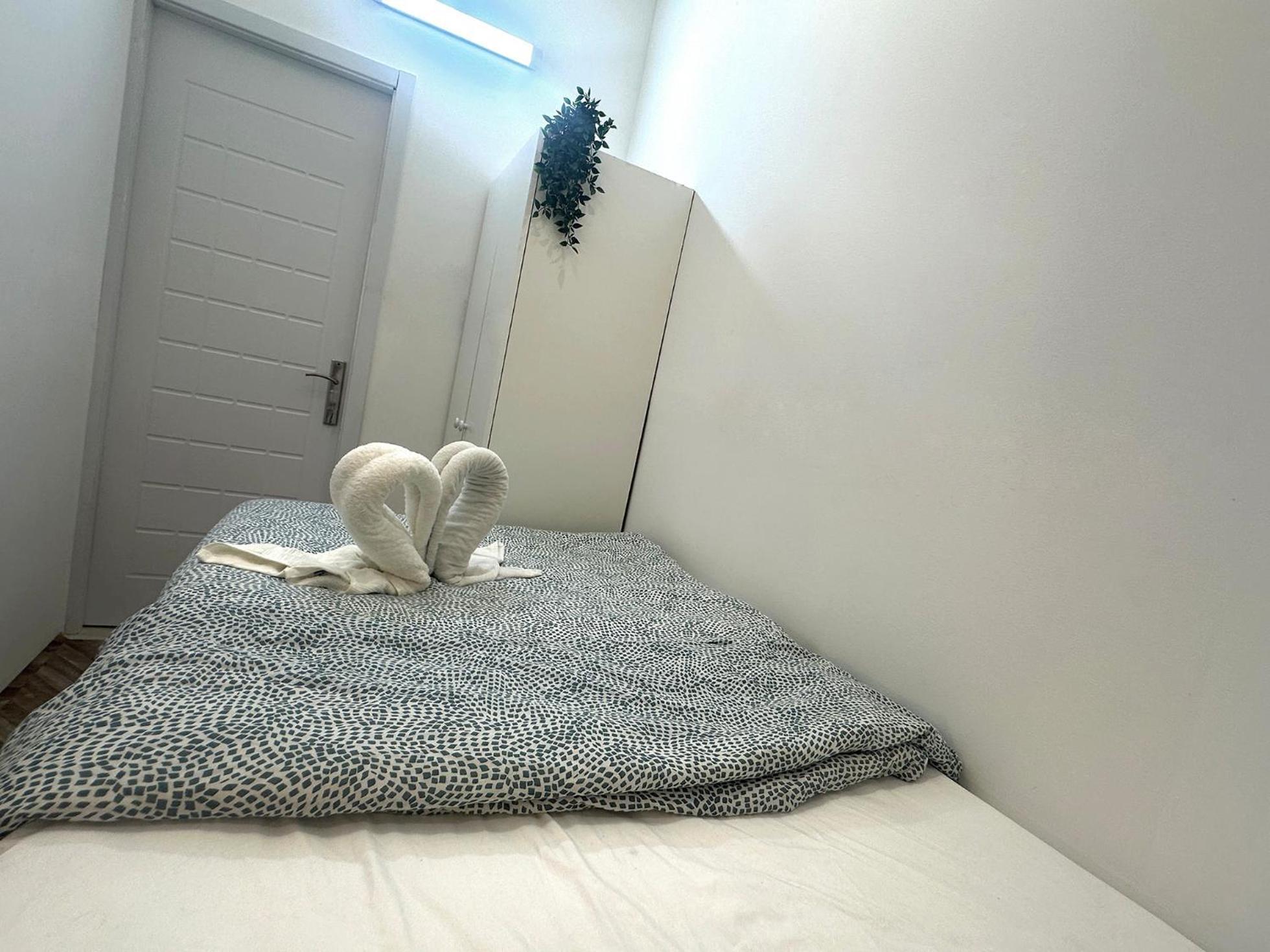 Homestay Vista Partition In Tecom Near Internet Metro Dubai