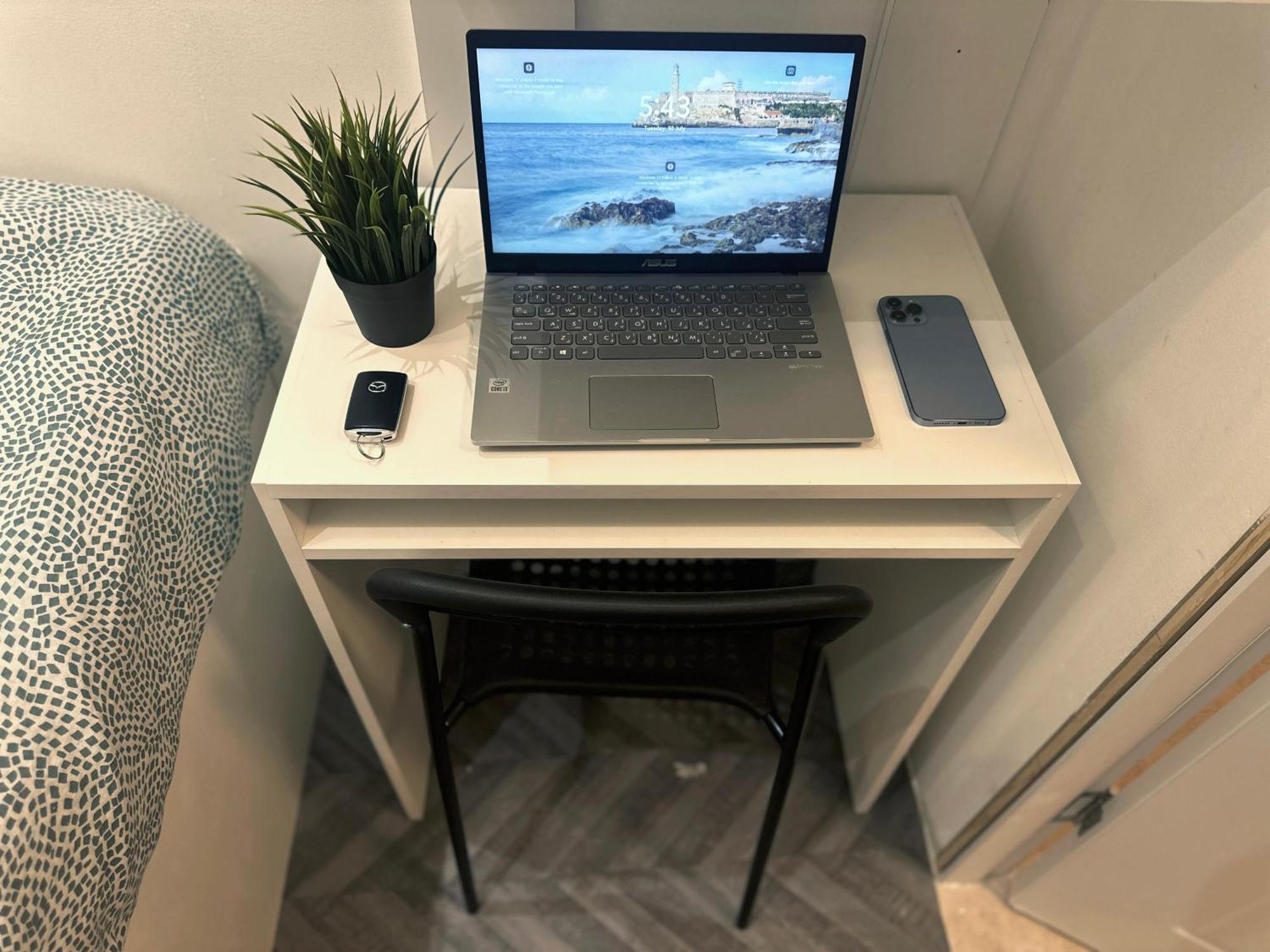 Cozy Partition For Travelers In Tecom Homestay