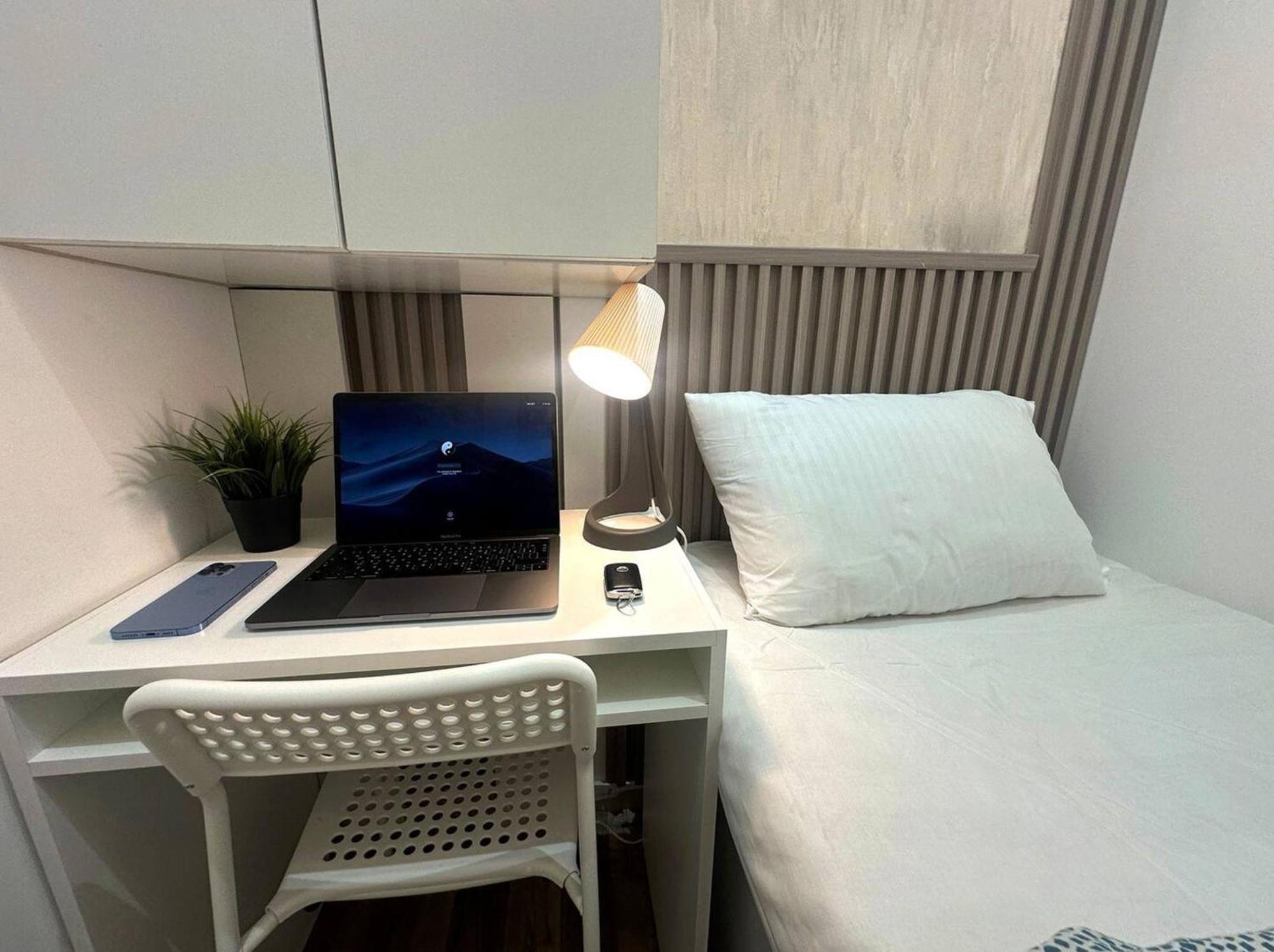 Cozy Partition For Travelers In Tecom Dubai