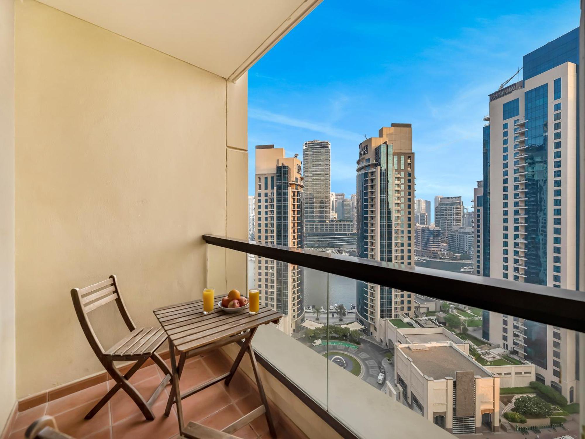 Seaside Marina View * Dubai