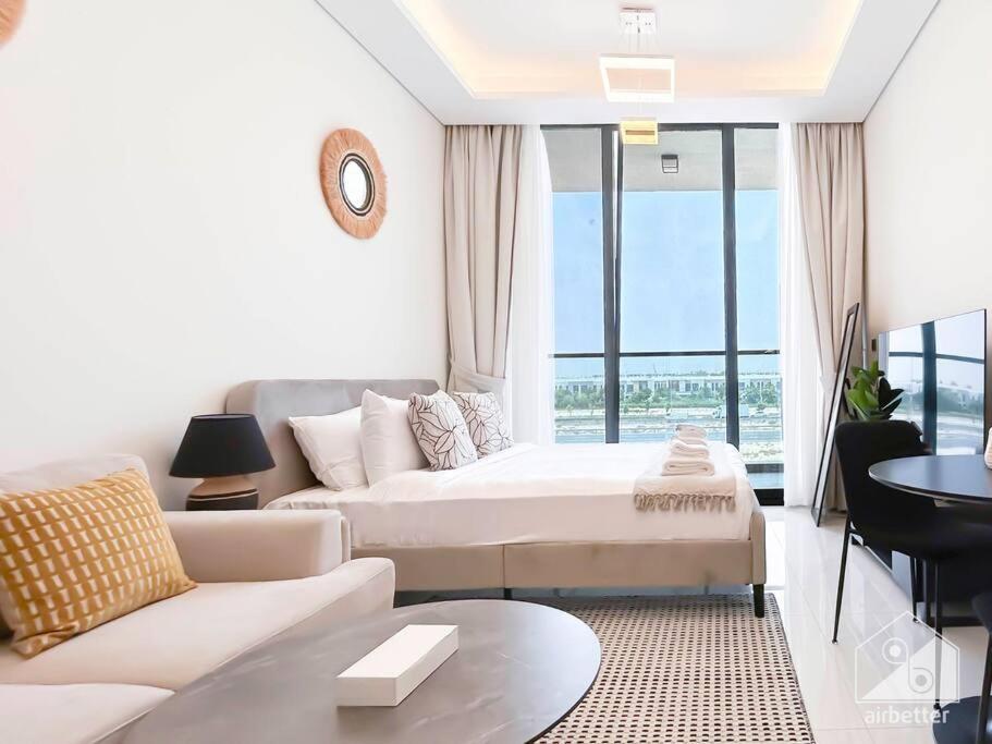 Luxurious & Balcony At Samana Golf Avenue *