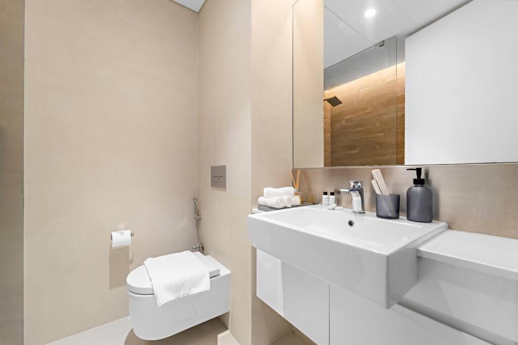 Apartment First Class 5br Stunning Eye Of Views Dubai