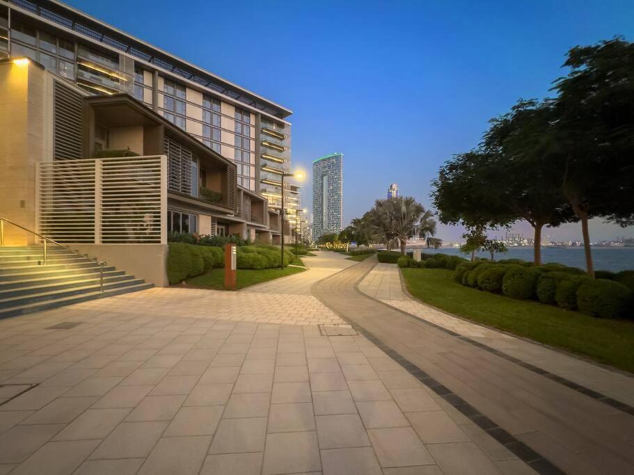 First Class 5br Stunning Eye Of Views *